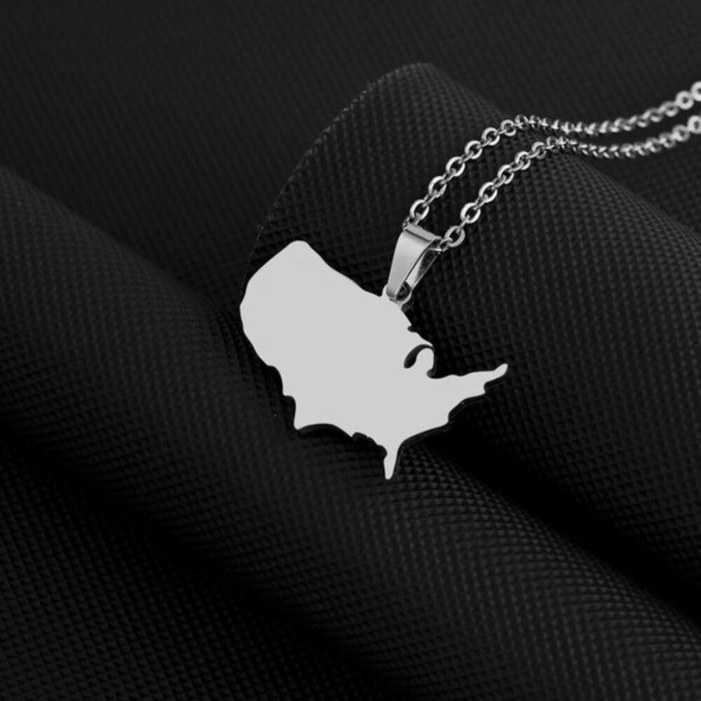 Silver United States of America Map Pendant Necklace USA Stainless Steel Jewelry